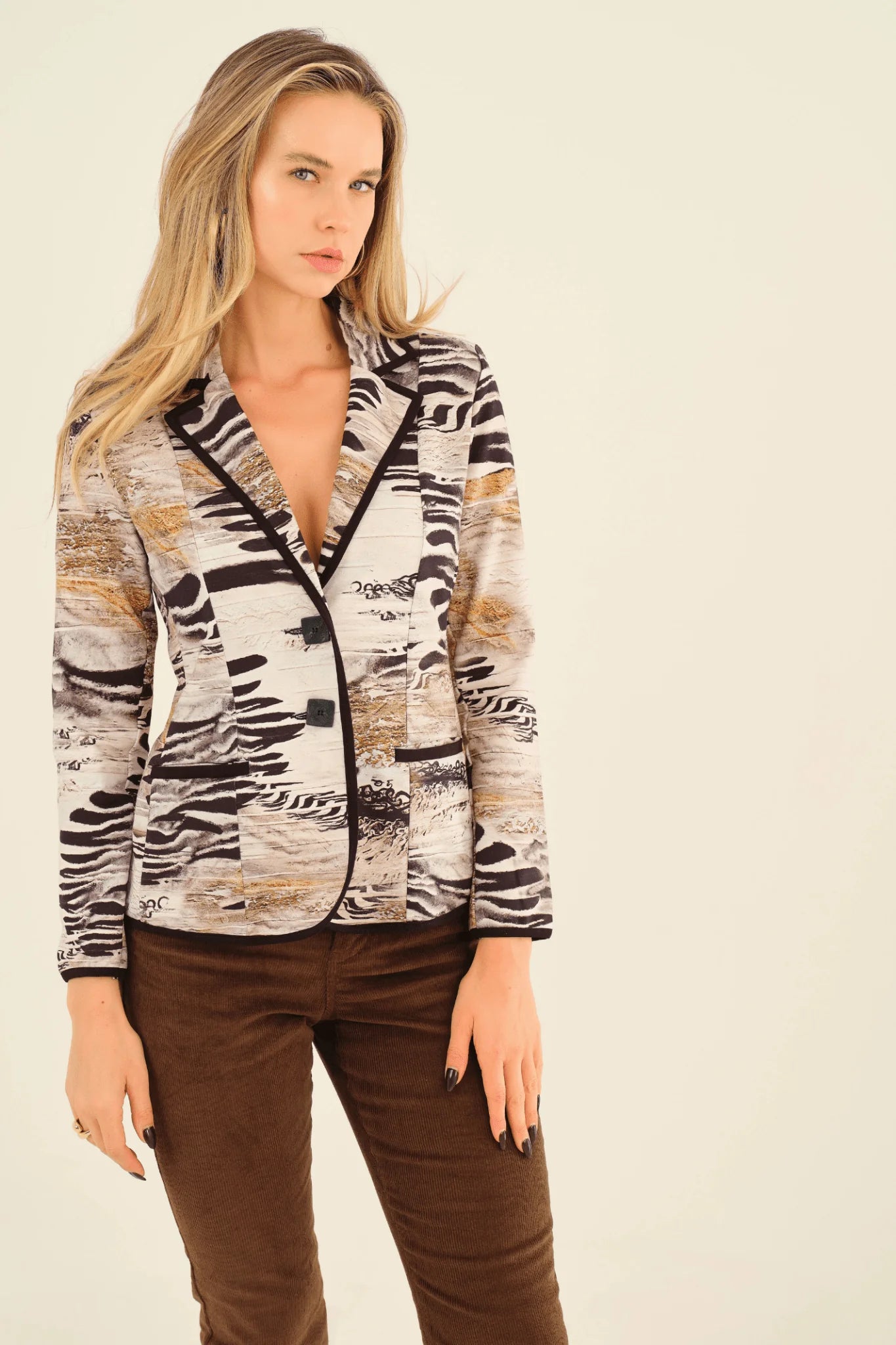 Dolcezza 75687 Animal Buttoned Jacket ‘Unbalanced by Kurosh Navid’